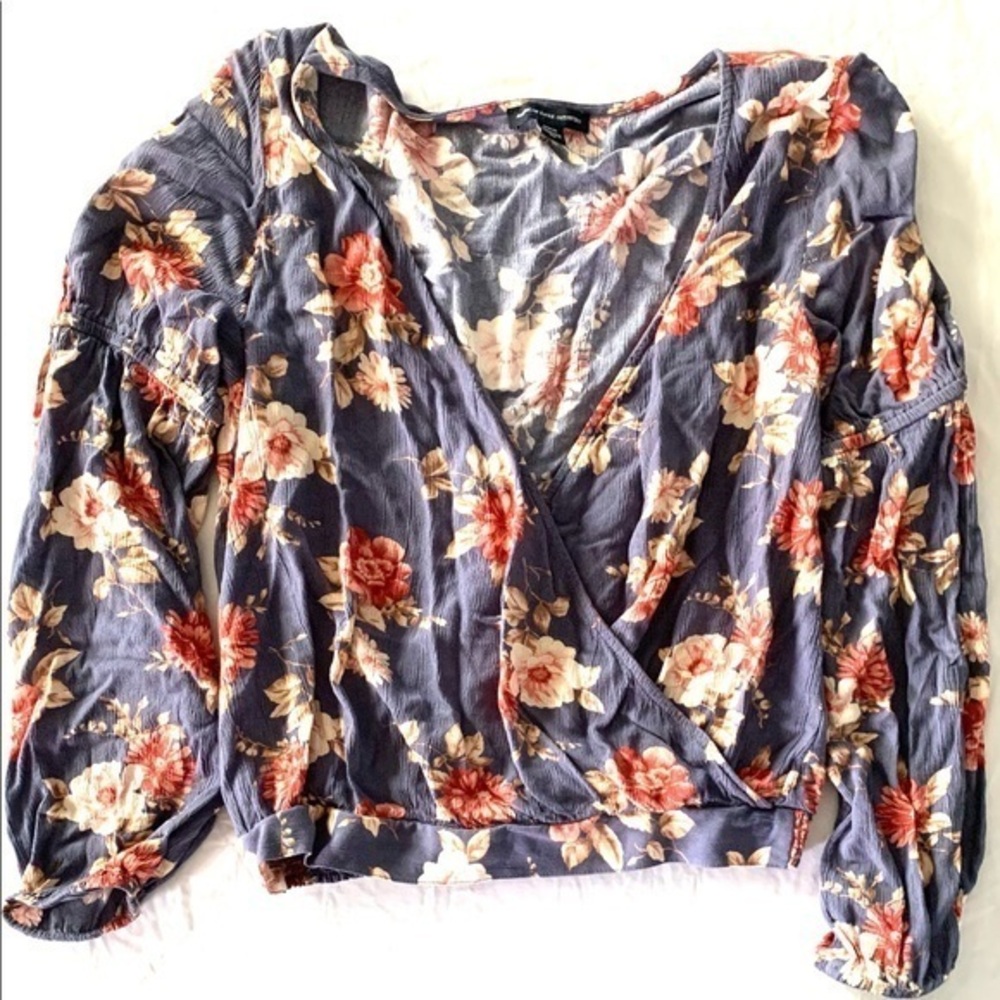 American Eagle Outfitters Women’s Blouse Size M